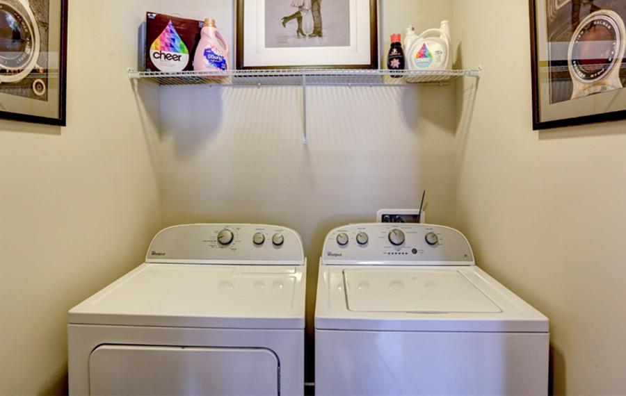 Apartments with Washer and Dryer - Artisan Station Apartments in Suwanee, GA