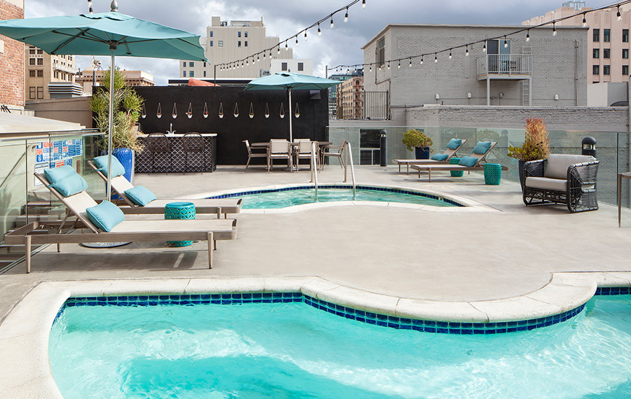 The Brockman Lofts - apartments in DTLA - rooftop pool