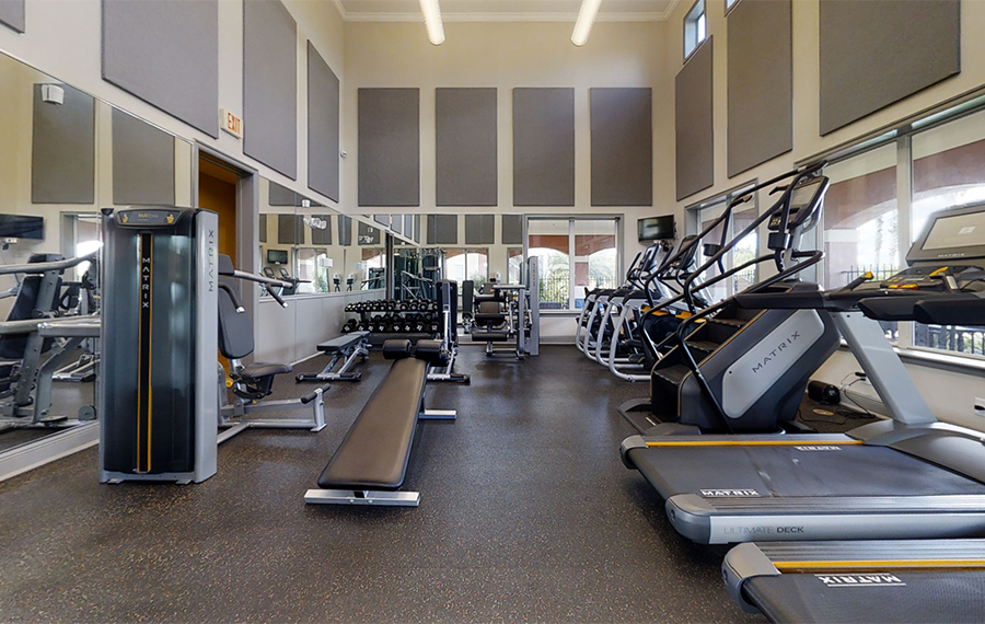 2 bedroom apartments in Orlando - Reserve at Beachline - Fitness Center