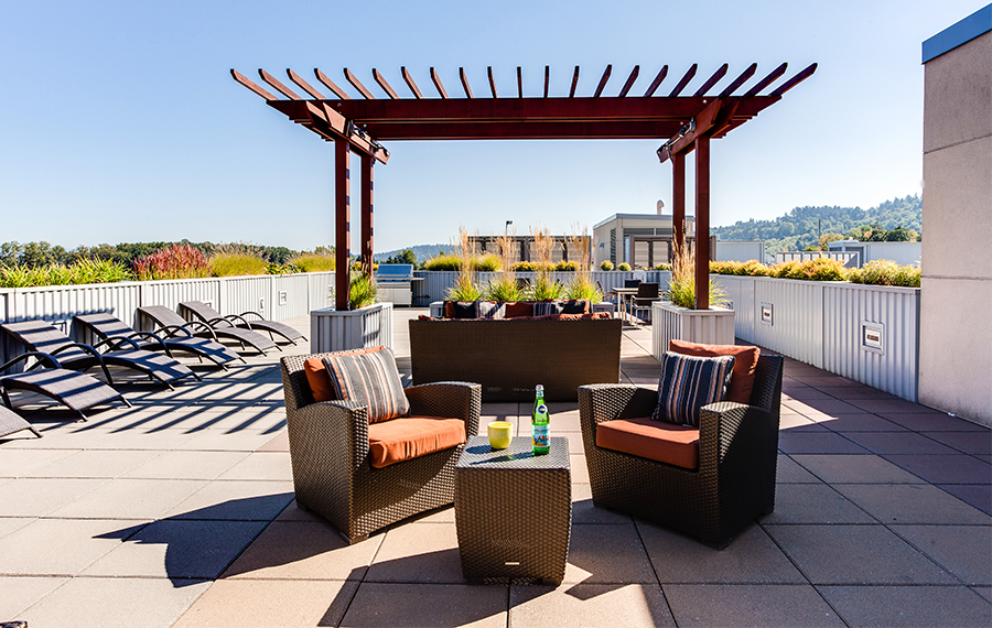 The Matisse Apartments - rooftop lounge - South Waterfront Portland, OR