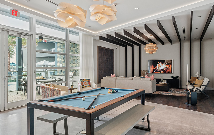 Apartments in Blue Lagoon, Miami - LaVida Apartments - Business Lounge