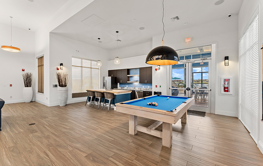 1 bedroom apartments in Orlando - Lake Vue - Billiards