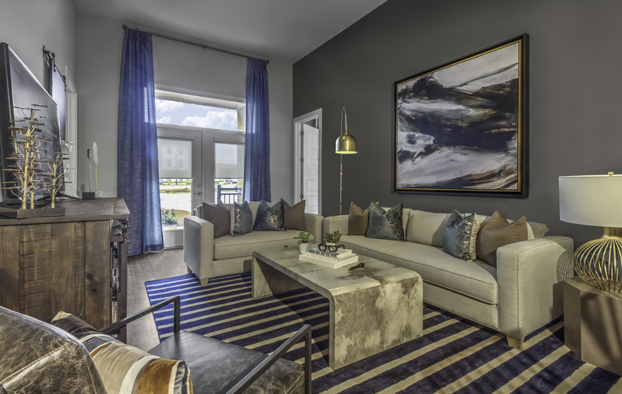 Townhome Rentals in Charlotte - The Links Rea Farms - Living Room