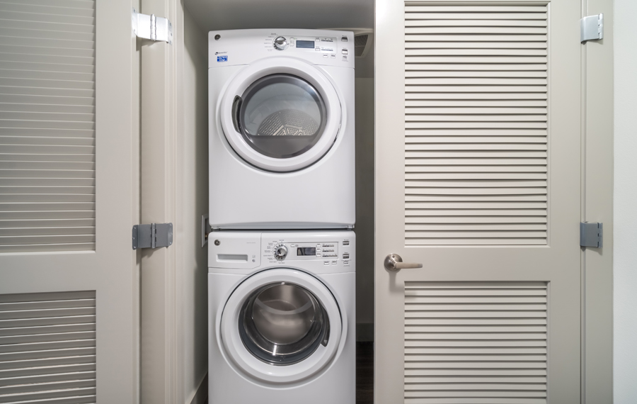 Metro 112 Apartments - Bellevue, WA - washer and dryer