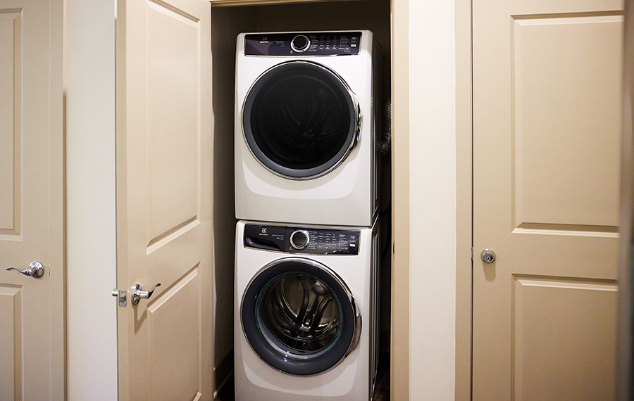 Herndon, VA Apartments - Passport Apartments - Washer and Dryer