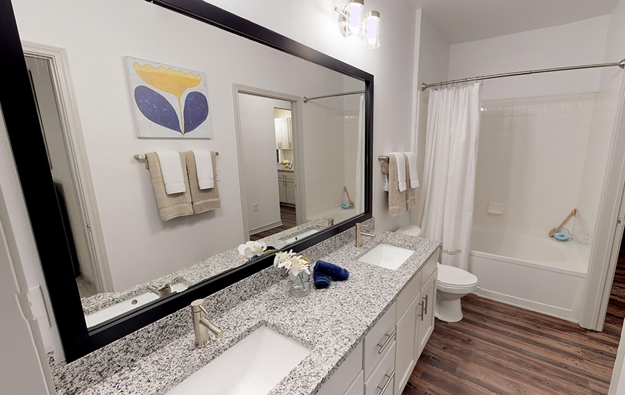 Townhomes for Rent in Charlotte - Promenade Park - Bathroom