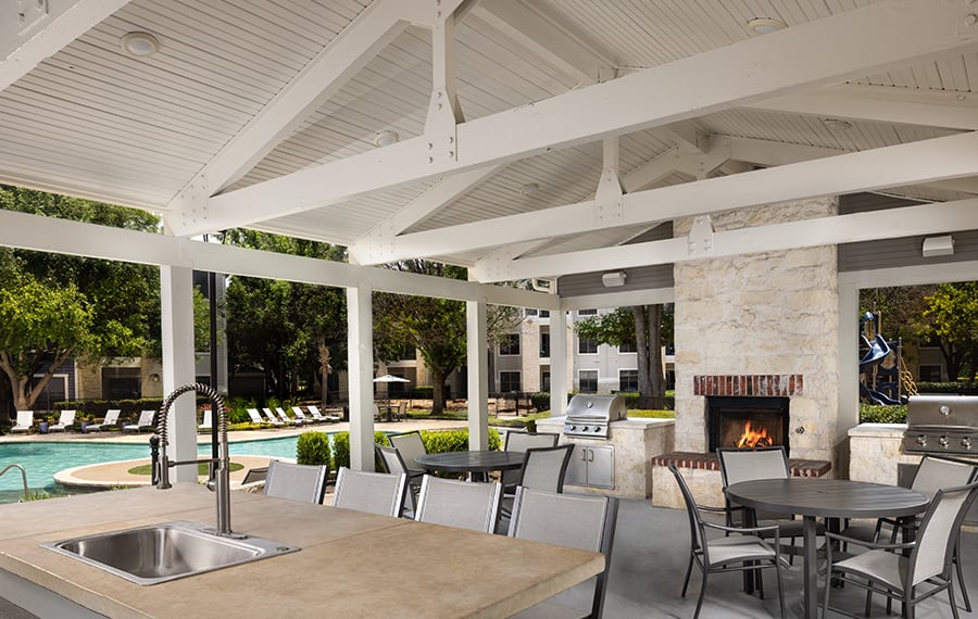 The Ranch Apartments - Austin Texas - outdoor lounge
