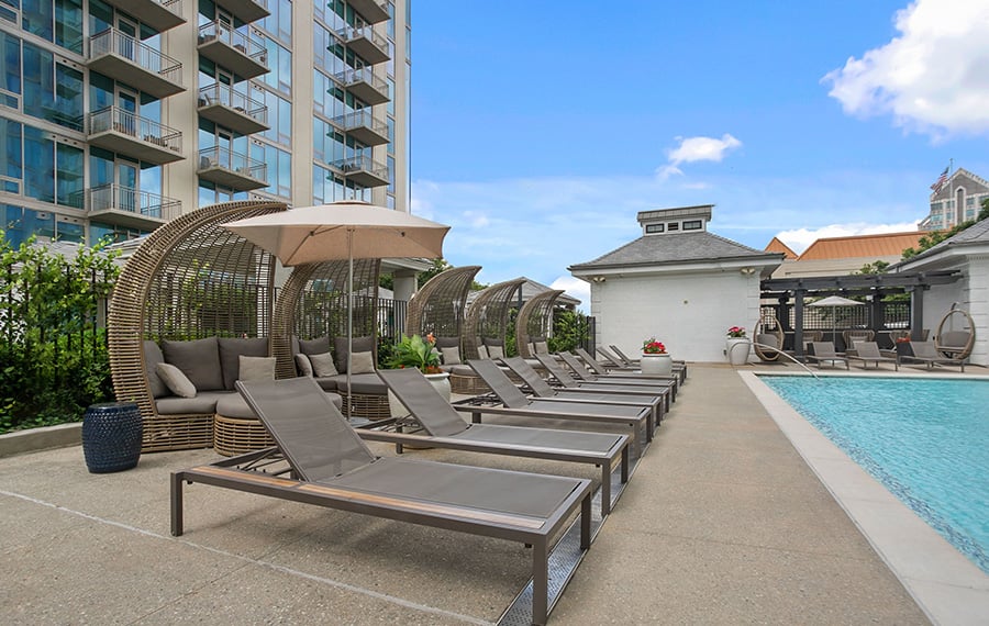 Buckhead Apartments - The Residence Buckhead Atlanta - Pool