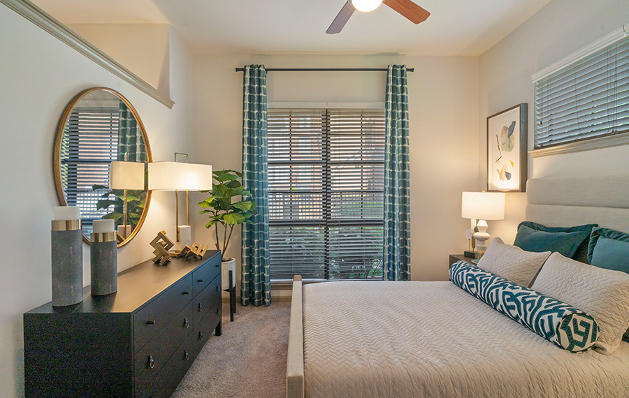 Dwell at McEwen - Apartments and Lofts for Rent in Franklin, TN - Bedroom