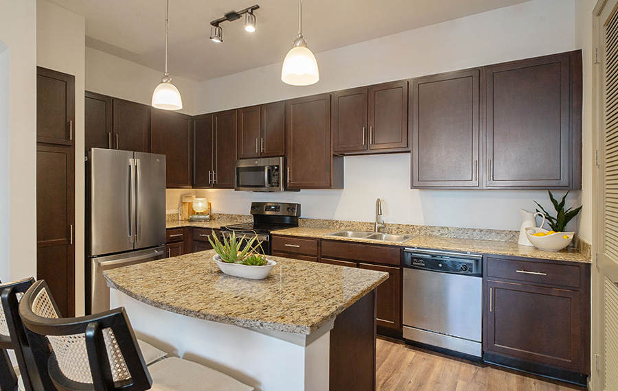 Dwell at McEwen - Apartments and Lofts in Franklin, TN - Kitchen Island
