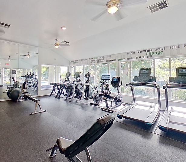 Rosemont Park Apartments for Rent in West Linn OR - Cascade Summit fitness center virtual tour