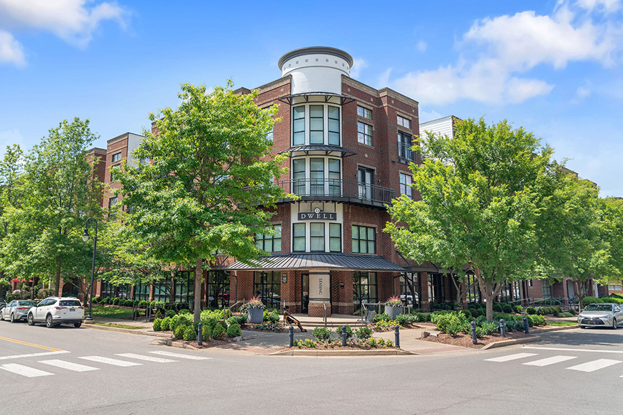 Dwell at McEwen - Apartments in Franklin, TN